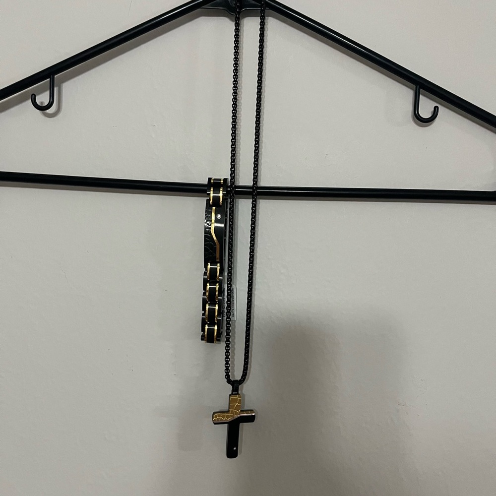 Men’s Black and Gold Cross Pendant Necklace and Bracelet - Picture 3 of 3